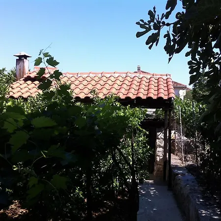 Ive Lägenhet Trogir